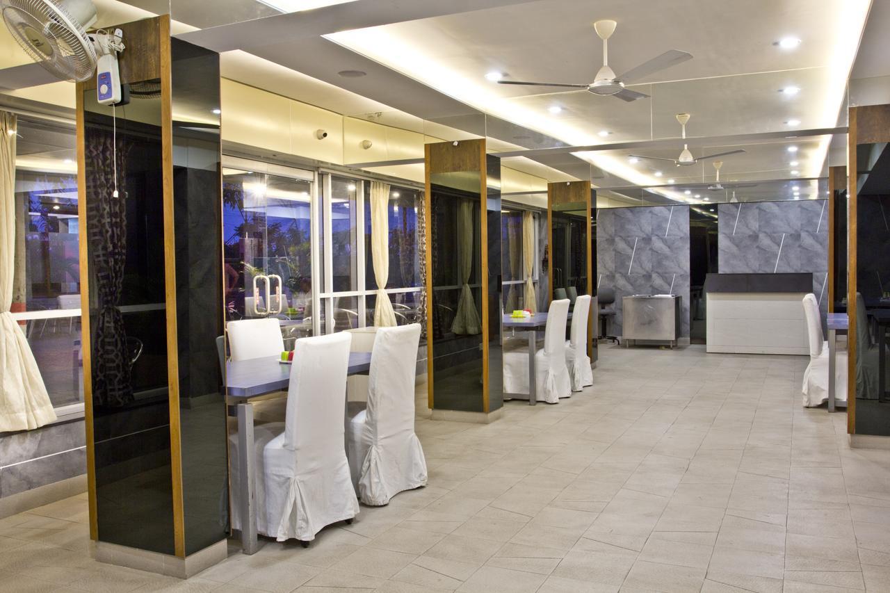 Hotel Executive Сурат Екстер'єр фото